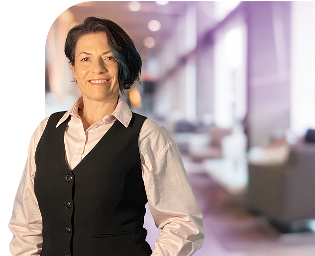 Claudia Cristea – trainer program How to Sell Yourself